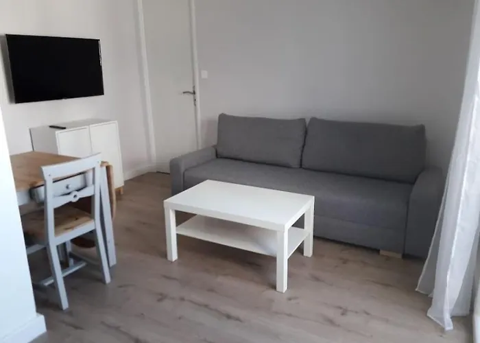 Neuf Avec Piscine Et Bord De Апартаменты Кане